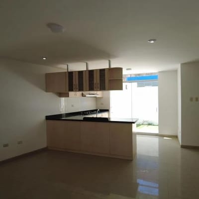 VENTA DEPARTAMENTO FRENTE A CHALLAPAMPA CERRO COLORADO