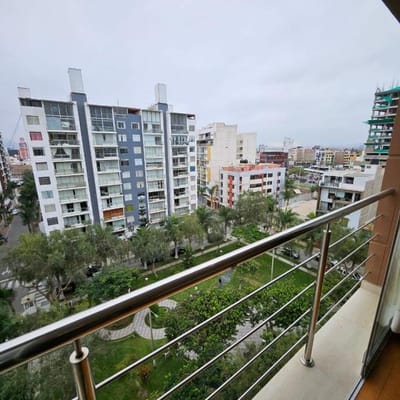 ID DEPARTAMENTO EN ALQUILER FRENTE A PARQUE