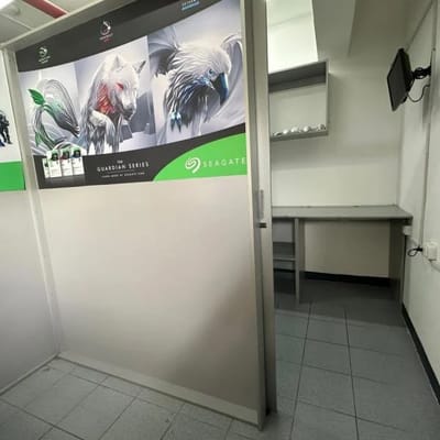 LOCAL COMERCIAL EN COMPUPLAZA  MIRAFLORES