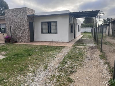 Alquiler casa 2 dormitorios Pinamar con Barbacoa y cochera