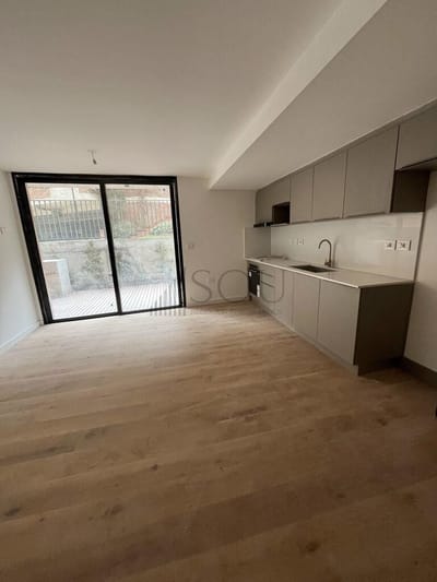 Venta apartamento 1 dormitorio y patio Parque Rodó