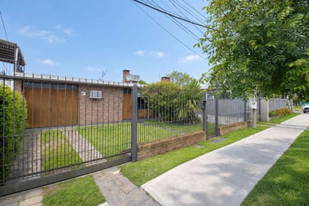 Venta Casa 2 Dormitorios Barrio Carrasco