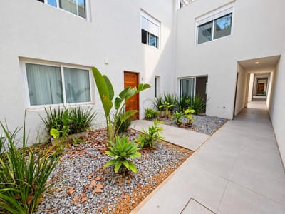 VENTA APARTAMENTO 2 DORMITORIOS Y PARRILLERO CORDON SUR