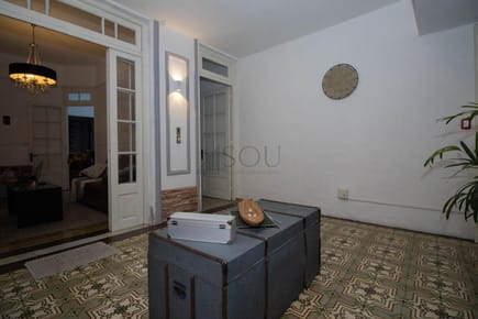 Casa en venta de 2 dormitorios más garaje en barrio La Comercial