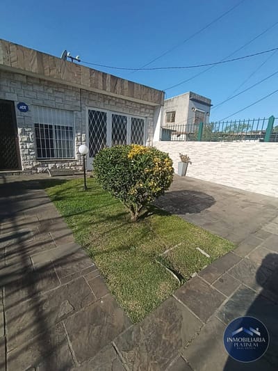 Casa en alquiler c/ cochera en Maroñas