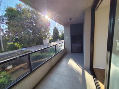 Apartamento en alquiler c/ cochera en Parque Miramar