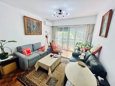 Apartamento en venta 2 dormitorios mas servicio en Cordón