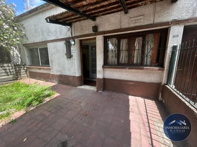 Casa en venta c/ cochera en La Blanqueada