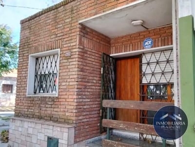 Casa 3 Dormitorios Venta La Comercial
