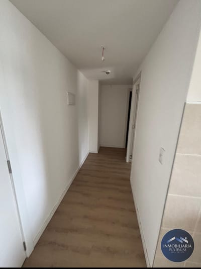 Apartamento en alquiler c/ cochera en Tres Cruces