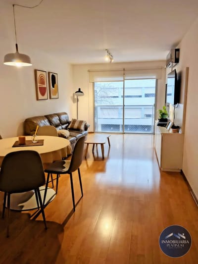 Venta Apartamento 3 Dormitorios En Punta Carretas Con Garaje Fijo Y Box