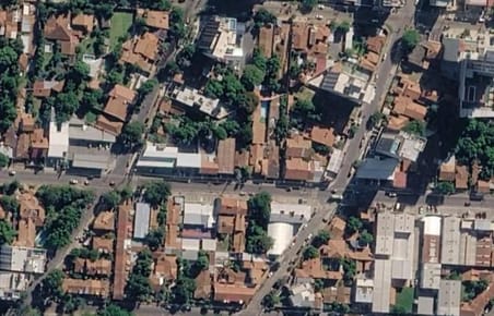 Amplio Terreno 630 m2 en Barrio Ycua Sati