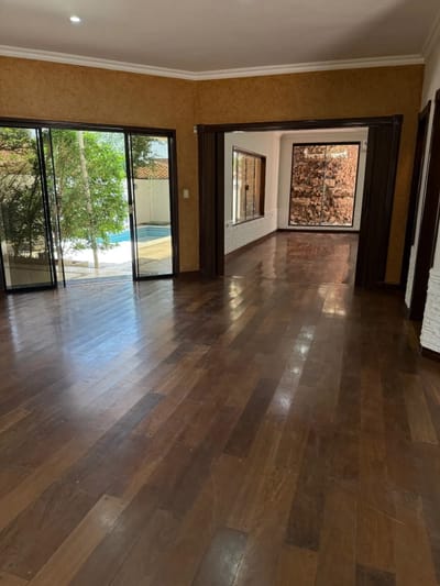 Casa 4 dormitorios en Mburucuyá, Asunción
