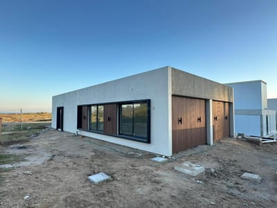 CASA EN VENTA A 100M DEL MAR