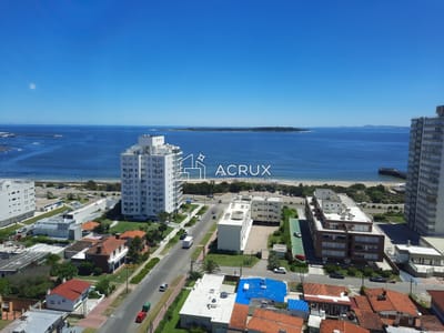 PentHouse en venta con hermosa vista a Playa Mansa