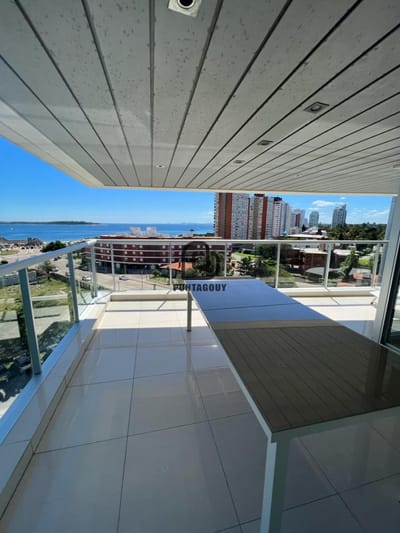 Miami Boulevard 3 dorm 2 baños mas dep de serv en venta