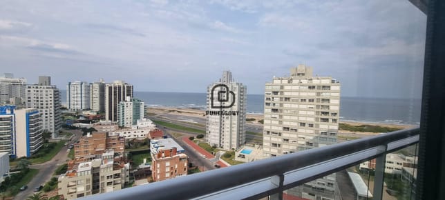 1 dormitorio y  2 baños en venta