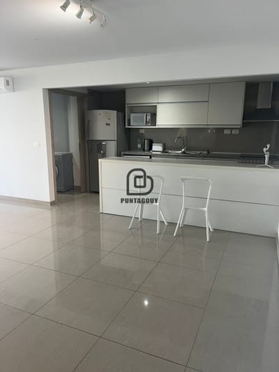 Onix de 3 dormitorios semi amoblado en venta
