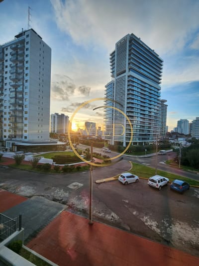 Departamento de 1 dormitorio en venta en complejo frente al mar.