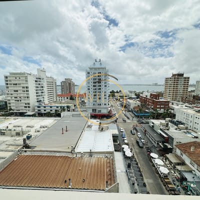 Alquiler y Venta  de apartamento de 3 dormitorios en Punta del Este