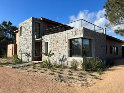 Venta y Alquiler Temporario de Espectacular casa en Laguna Escondida