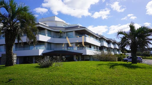 Venta y Alquiler Temporario Penthouse en Esturión de Montoya