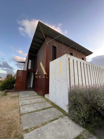 Venta y Alquiler Temporario de Casa en Punta Piedras