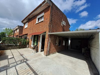 Venta dúplex-2 dorm más apto al fondo/Barbacoa/Cochera-Posible PERMUTA
