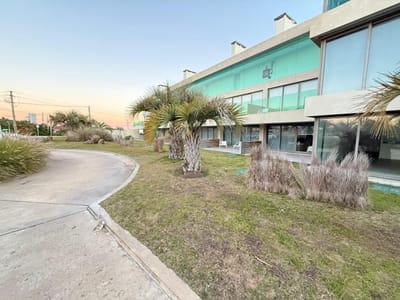 Monoambiente Piscina climatizada - spa- estacionamiento - Financiación dir