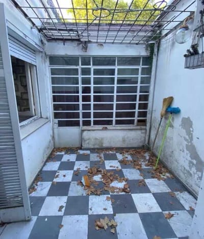 Venta/Aguada/PH/Planta Baja/2Dormitorios/Al Frente/Cochera/Cerca Avenidas