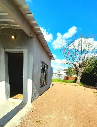 Venta/Ciudad Del Plata/Casa 2 dormitorios/Apta Banco/Amplio Terreno/Parrilla.