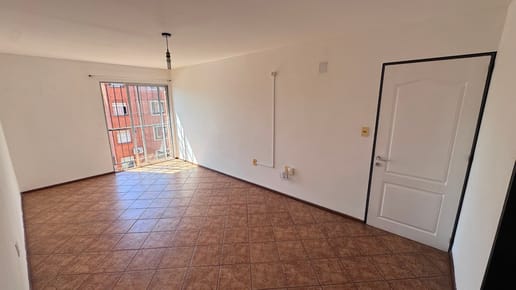 Venta Apartamento 3 dormitorio + cochera, Acepta banco prox av italia