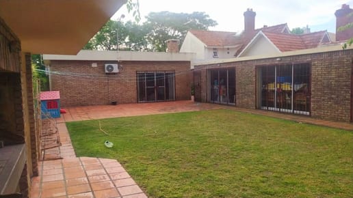 VENTA casa 100mt  Av Italia-3D-2B-Garage-986mt2-ACEPTA BANCO-Carrasco N