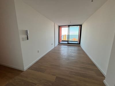 Centro Venta Apto 2 Dor a estrenar piso 9 vista despejada al mar USD180.680