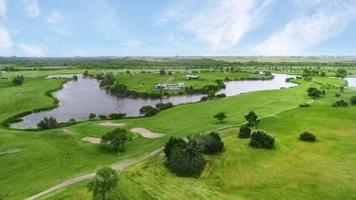 Invertí en calidad de vida Carmelo Golf Lotes de 2500 a 3800 M2 desde USD 17.900