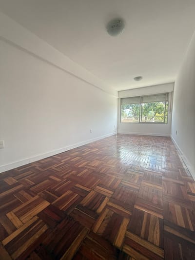 2 Dormitorios con GARAGE al FRENTE en PRADO , Av. Suarez