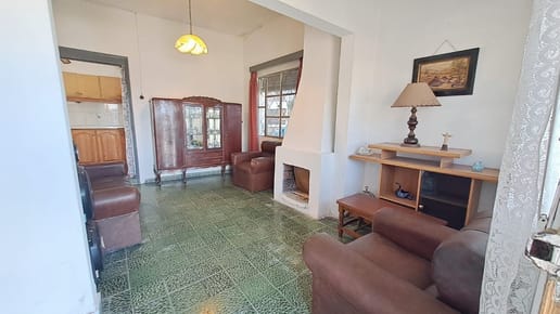 Venta|Casa prox Shopp y Centro|2dormitorios|cochera|parrillero|fondo|Las Piedras