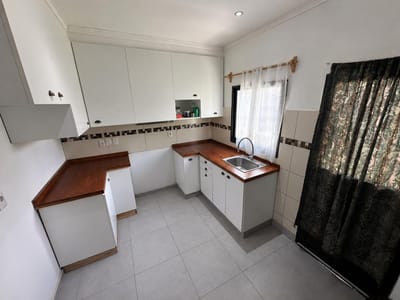 Venta casa en Barros Blancos, 590m2 . 2 dormitorios, cochera, parrillero