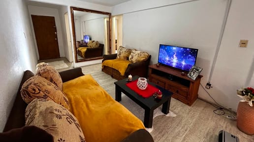 Apartamento en venta/Cordón/Av.18 de Julio/50m2/2 Dormitorios/Balcón