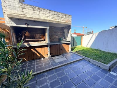 APARTAMENTO en Punta Gorda/1 dor/pasos de la Rambla/PATIO EXCLUSIVO C/PARILLERO