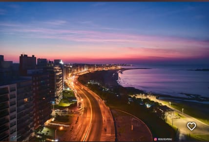 Venta terreno rambla Malvin frente a la playa 493m2
