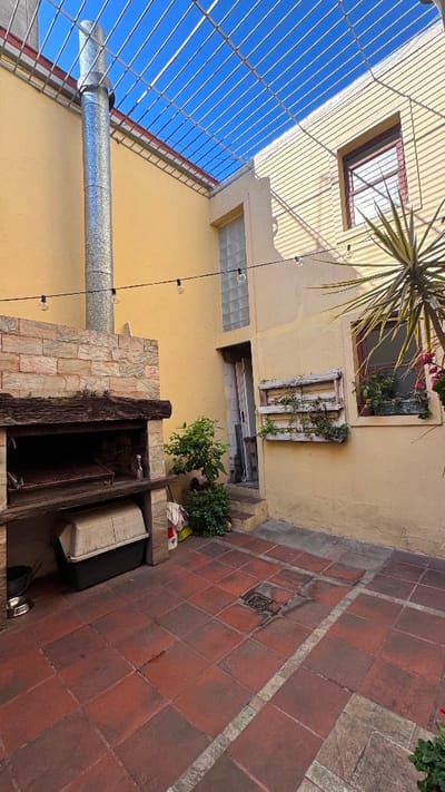 Casa en venta Cordon, 3 dormitorios 3 baños, Padrón único, garage 2 autos