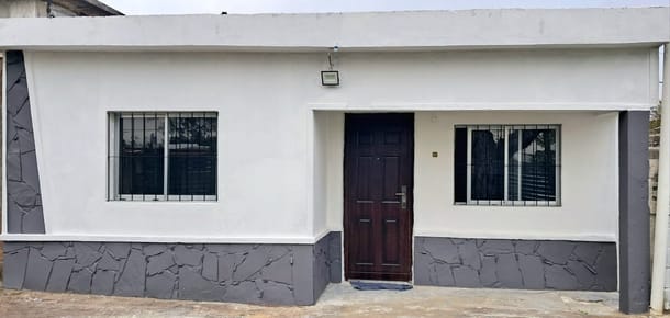 Alquiler/A Estrenar/2 Dormitorios/Patio/Lugar para auto/Excelente Ubicacion!!