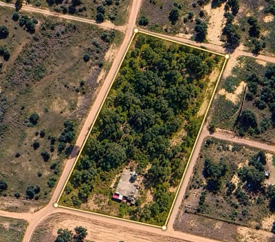 Oportunidad PUNTA DEL DIABLO, Gran terreno de 8300m2 con mejoras, 16 solares