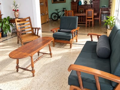 Venta casa Rocha/a pasos dela Plaza/patio/garage/5 dormitorios
