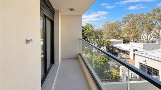 A ESTRENAR | 2 cuadras de RAMBLA | Ultimo piso | ideal inversión - apto banco
