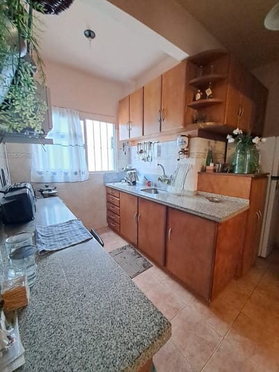 VENTA apartamento frente,110mt2-3dorm,2baños,Balcón-Bajos G.C-CENTRO SUR
