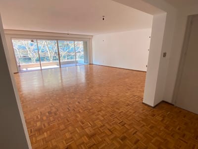 Apto Pocitos c/RENTA $60.000/ al frente/garaje/gran metraje/porteria 24hs