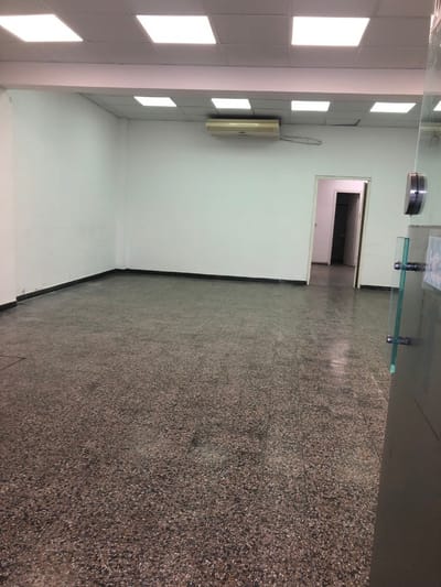 Venta Local comercial 130m2 c renta+2 lugares autos.Brazo Oriental.Av.San Martin