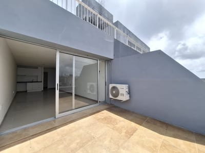 Venta monoambiente con terraza en Cordón Sur